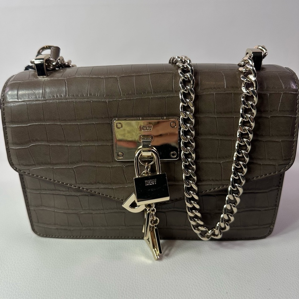 NEW DKNY WOMEN’S ELISSA SMALL FLAP EMBOSSED CROSSBODY BAG - Picture 2 of 11